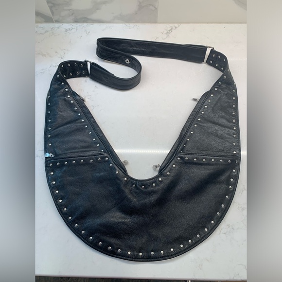 RARE Sash Black Leather Silver Studded Travel Bag - Picture 7 of 10